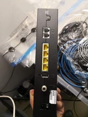 Arris TG2492S Router-guter gebrauchter Zustand - Bild 1 von 4