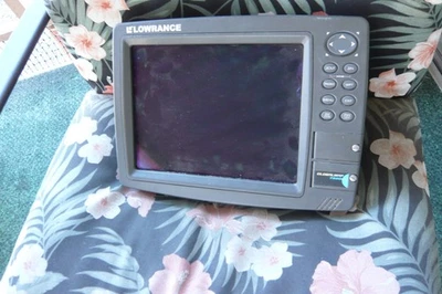 LOWRANCE 7500-C 10" GLOBALMAP DISPLAY - Image 1 of 3