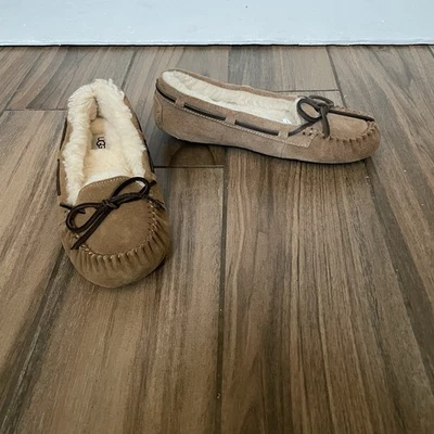 UGG Shoe Women's Bella II Size 8 Chestnut Moccasin Suede Slipper Bow  1125912 - Image 1 of 4