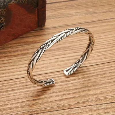 Brazalete de metal para hombre tono plata retorcido redondo abierto capas joyería Foto 1 de 4