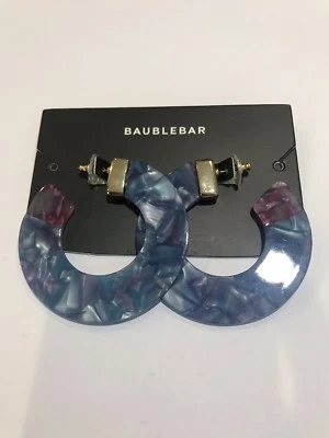 Pendientes de aro para mujer BaubleBar azul de resina Dakota azul Foto 1 de 3