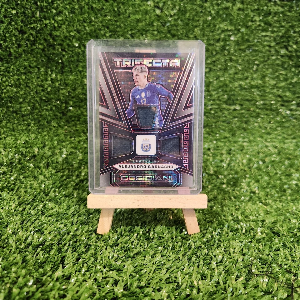 Alejandro Garnacho 2023-24 Panini Obsidian Trifecta Relic Patch Red Pulsar /49 - Image 1 of 2