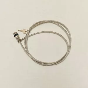"Bloqueo de seguridad con cable de alta resistencia para MacBook y Surface Kensington 72"" X1" - Imagen 1 de 4