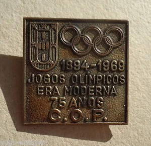 Portugal NOC 75 Years of IOC Modern Olympics 1894 1969 commemorative badge RARE - Picture 1 of 3