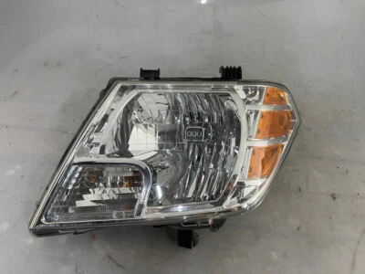 OEM | 2009-2021 Nissan Frontier Halogen Headlight (Left,Driver) Foto 1 de 4