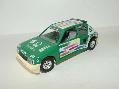 PEUGEOT 205 TURBO 16 RALLYE  BURAGO 1:25 1:24 BENETTON - Photo 1/3