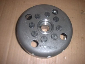 Rotor alternador volante generador imán 83-86 Honda VF1100C VF1100S VF700S - Imagen 1 de 2