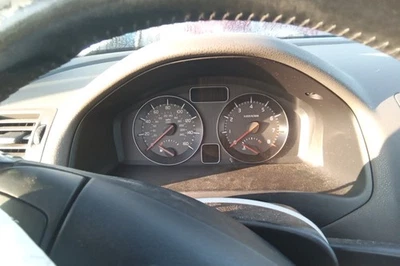 2010 C30 OE medidor de velocidade cluster 133K milhas Volvo - Imagem 1 de 4