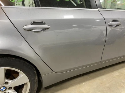 REAR DOOR BMW 528i 525i 550i 545i 2004 04 2005 05 2006 06 - 10 Right 1383443 - Image 1 of 4