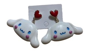 Pendientes Cinnamoroll de resina y aleación ~ Nuevos - Imagen 1 de 4