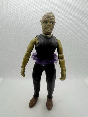 Boneco de ação retrô Mego The TOXIC AVENGER 8" 2021 Troma Toxie Loose - Imagem 1 de 4
