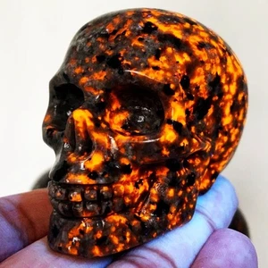 2" Yooperlite Hand Carved Yooperlite skull UV Glowing Stone Yooperlite Figurine - Picture 1 of 3