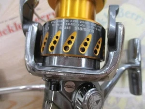 Carrete de pesca giratorio Shimano 07 Stella C3000HG (Z-N1Y02-S06300307) - Imagen 1 de 7