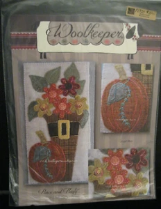 WOOLKEEPER PEACE AND PLENTY APPLIKATION BANNER 2015 VON KATHLEEN WALL OF WOOLKEEPER - Bild 1 von 2