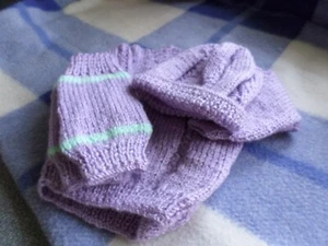 Handgestrickter Pullover, Mütze und Stulpen perfekt für Newborns oder Rebornpuppe - Bild 1 von 3