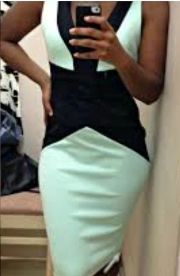 Vestido ceñido al cuerpo Kardashian Colección Turquesa Claro y Negro Talla Grande-XL Foto 1 de 4