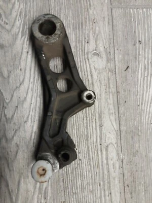 1984 1984-1985 Honda Interceptor Vf700f Vf700 Oem Rear caliper bracket  - Image 1 of 4