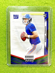 Daniel Jones ROOKIE CARD JERSEY #8 GIANTS SP RC 2019 Panini DANIEL JONES Playoff
