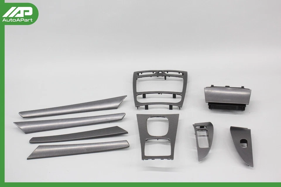 ✅ 01-04 Conjunto de molduras de panel de puerta de carbono interior Mercedes W203 C32 AMG fabricante de equipos originales Foto 1 de 4