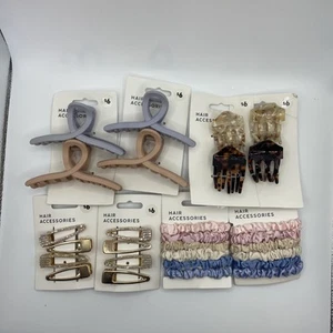Bulk Lot Of Hair Accessories - Great For Parties Gift Bags - Picture 1 of 6