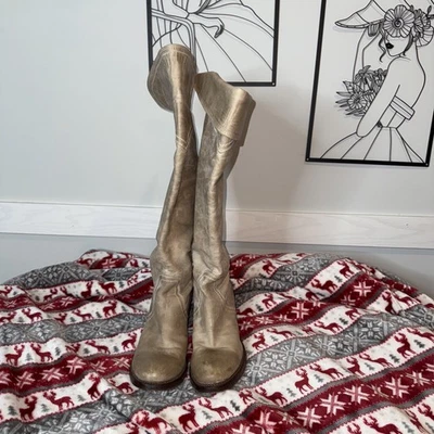 Frye Jane Women’s Distressed Tan Leather Tall Cuff Over the Knee Boots Sz 8.5B - Image 1 of 4