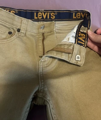 Pantalones Levi’s 510 7X Regular Caqui para Niños Talla 7 Cintura Ajustable Denim Caqui Foto 1 de 4