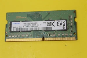 NEW Samsung M471A2G43BB2-CWE 16GB 1Rx8 PC4-3200AA DDR4 Laptop Memory Ram - Picture 1 of 1
