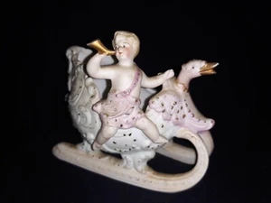 ANCIEN  PETIT BAGUIER EN BISCUIT Forme luge et enfant NAP III ou fin XIX N°729/2 - Imagen 1 de 9