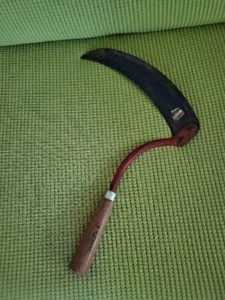 Vtg True Temper Hand Sickle Harvesyer Cutter #4 Wood Handle Garden Tool - Picture 1 of 5