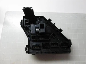 HONDA VA563DML0101206 SVA-C031 PA66+PPE 63597337 38250-SVA-C031-M1 FUSE BOX T521 - Picture 1 of 6