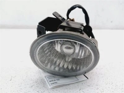 05-06 INFINITI Q45 Front Driver Left Fog Lamp OEM 26155AT525 - Image 1 of 4