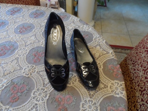 TOD’S Ballerine da guida Tod's nere in pelle scamosciata brevettata con dettaglio occhiello taglia 5 5B