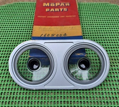 55 Plymouth Belvedere Savoy Plaza 1955 NOS MoPar cuadro de instrumentos lente de calibre Foto 1 de 3