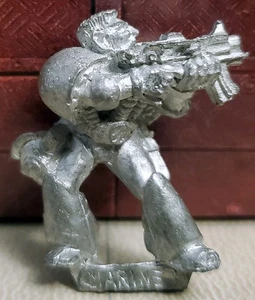 Warhammer 40k Brother Reeves Rogue Trader Space Bolter Metal - Picture 1 of 1