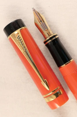 NEAR MINT! ~  ORANGE PARKER DUOFOLD CENTENNIAL FOUNTAIN PEN ~ WITH CONVERTER! - Image 1 of 4