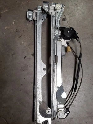 Regulador de ventana de puerta trasera izquierda Chevrolet Silverado 2500 doble cabina OEM 2007-2013 Foto 1 de 4