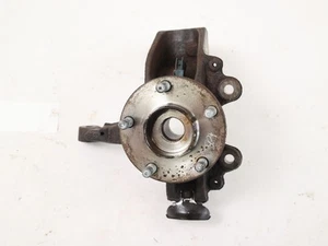 Knuckle anteriore destro Ford FOCUS C-MAX 1.6 74 kW 100 HP ABS gasoline 66606 - Foto 1 di 3