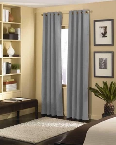 Panel de cortina con ojal Curtainworks Cameron 50” por 132” peltre - Imagen 1 de 6