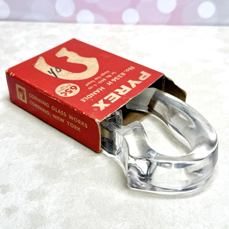 Vintage Pyrex Flameware Clear 6 Cup Teapot - Glass Handle ONLY Part NO. 8336-H - Image 1 of 4