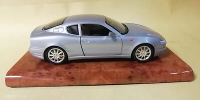 BURAGO SCALA 1/18 MASERATI 3200 IN SCATOLA - Immagine 1 di 4