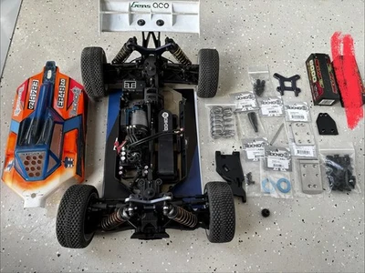 Tekno EB48 2.0 Offroad Buggy mit Zubehör und 1 Akku - Bild 1 von 4