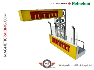 Anuncios Pirelli de medio pórtico de pared (escala 1:32) para pistas de autos tragamonedas - Imagen 1 de 3