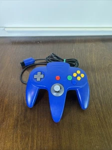 Manette Nintendo 64 bleue OEM authentique N64 NUS-005 officielle - testée et serrée - Photo 1/10