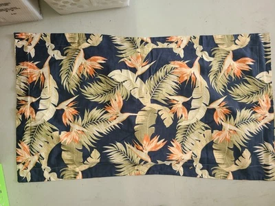 Tommy Bahama «Navy Bird of Paradise» королевская наволочка - Изображение 1 из 3