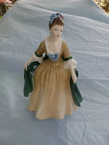 LG ROYAL DOULTON BONE CHINA ELEGANCE LADY FIGURINA HN2264 1960 - Foto 1 di 12