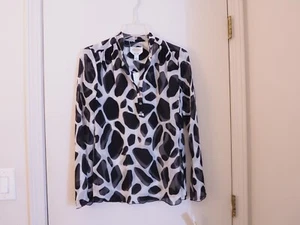 NW $108 T TALBOTS Pure Silk Black/White Silk Chiffon Henley Long Sleeve Top Sz 4 - Picture 1 of 3