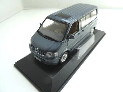 Volkswagen VW T5 Multivan Modellino Grigio Di Minichamps In 1:43 Nuovo - Immagine 1 di 4