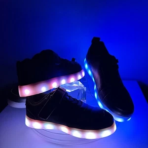 Leuchtende Sneaker Schuhe schwarz Damen 7 Kinder 1 inklusive Ladekabel hell Posten - Bild 1 von 13