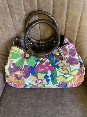 Bolso de Mano Boho Marca Reliquia Floral de Lona Cartera Correa Trenzada Tropical Foto 1 de 4