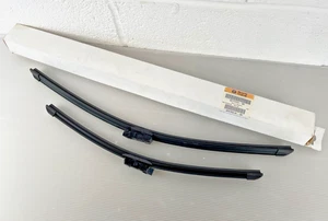 KIT DE LIMPIAPARABRISAS ALFA ROMEO GIULIETTA PAR NUEVO GENUINO 71771274 - Imagen 1 de 6